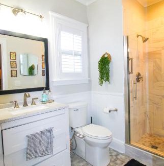 St. Augustine House | The Moody Manor -Luxurious Home Recently Renovated Close to Beach and Downtown