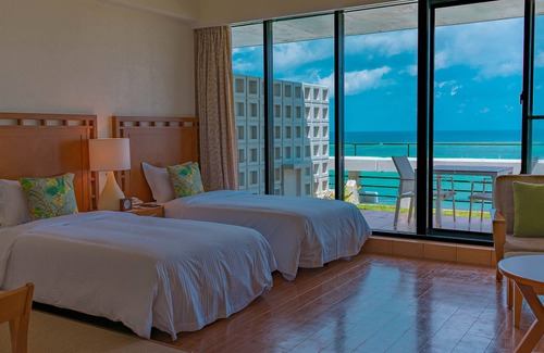 Maeganeku Hotel | THE MOON BEACH MUSEUM RESORT