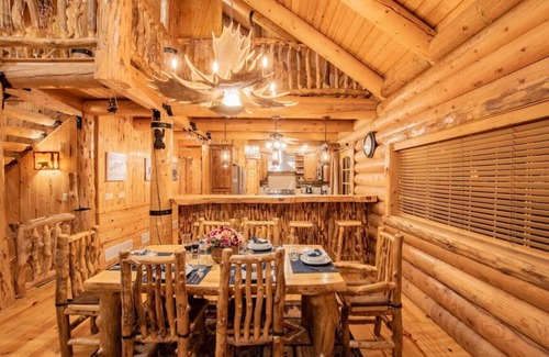 Highland Cabin | The Moose & Bear Cabin at Timpanogos