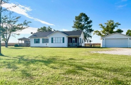 Mc Dougal House | The Morning Glory - Country Cottage