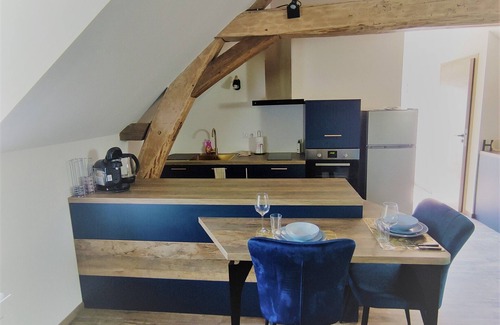 Saint-Jean-de-Vaux Apartment | The Moulin Brochat Loft with jacuzzi area