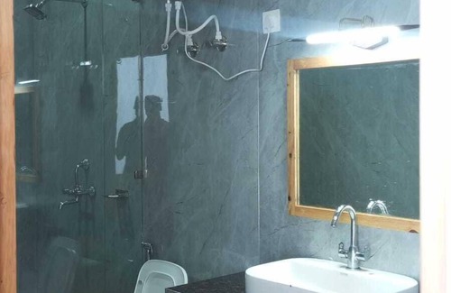 Dhanaulti Hotel | The Mount Vista Resort Cottage