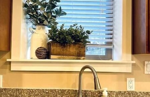 Cedar Hills House | The Mountain Escape | New Private Hot Tub | BBQ | Private Patio | Completely...