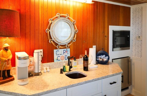 Harwich Port Condo | The Nantucket Room Unit - #2