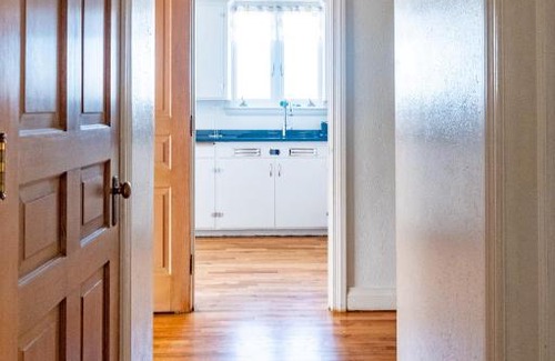 Sheridan Apartment | The Nelson Inn