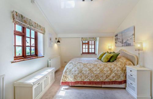 Sudbury House | The Nest at Clare House