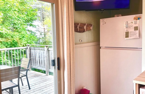 Zurich Cottage | The Nest at The Beach House on Lake Huron Guest suite, family getaway