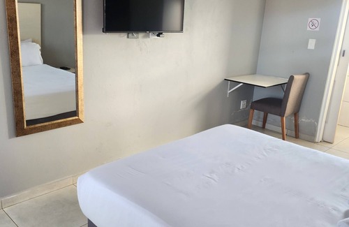Vosloorus Bed & Breakfast | The Nest B&B