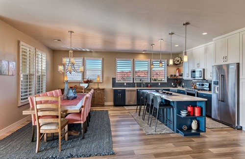 St. George House | The Nest located at The Ledges Golf Club *Private Hot Tub*