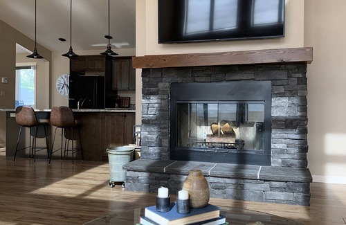Northern Ontario Cottage | The Nest - Modern 3 Bedroom Cottage with Bunkie