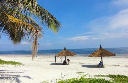 Mombasa Apartment | THE NEST, Oceanfront Serviced Apartment in Nyali - with Panoramic Ocean view