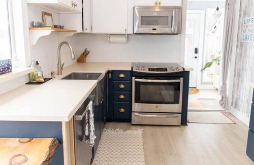 Consecon House | The Nest PEC: Waterfront Home on Huyck's Bay