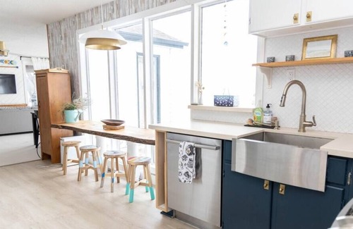 Consecon House | The Nest PEC: Waterfront Home on Huyck's Bay