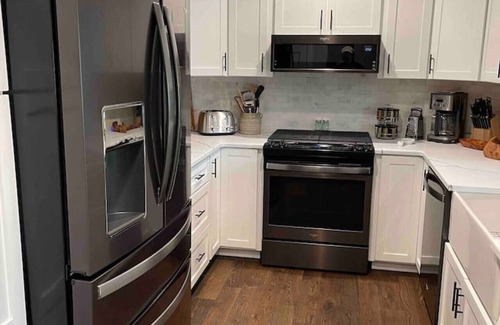 Mystic - New London Apartment | The Net Loft of Stonington “F”