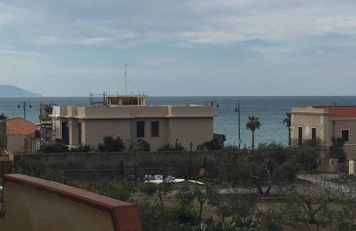 Milazzo House | The 'Ngonia of milazzo tone