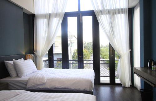 San Sai House | The Nichehome Waterside Living