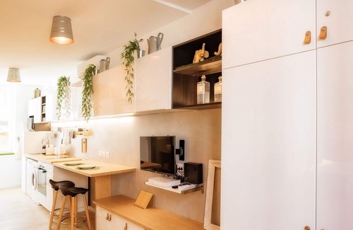 Quartier Chorier-Berriat Apartment | The Nicolas - Air Conditioned, Station, Business School, City Center - Recently Renovated