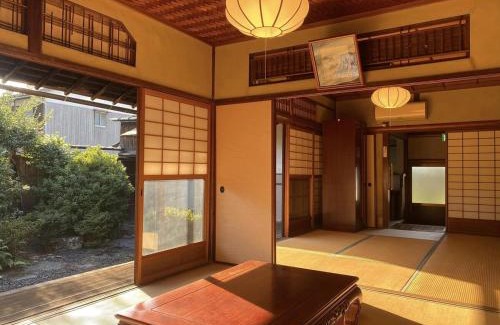 Kamijima-cho Apartment | The Nomad Inn Yugejima