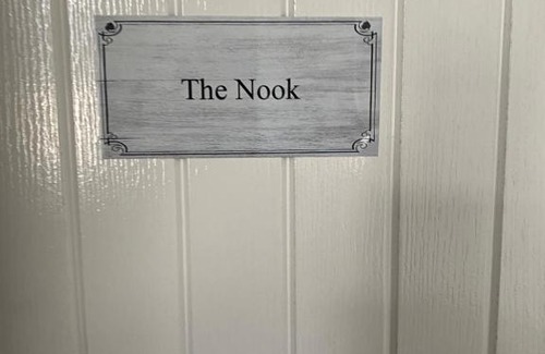 Plymouth House | The Nook En-suite Room