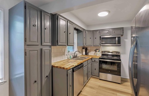 Columbus House | The Northern Light - 3 BR 2 full bath
