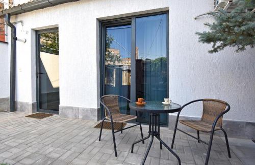 Arabkir House | The Nut Guest House