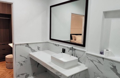 Tha Rong Chang Hotel | The O Valley Hotel