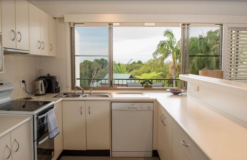 Byron Bay Apartment | The Oasis Apartments and Treetop Houses