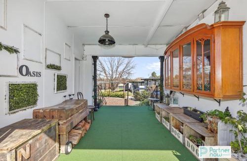 East Tamworth Hotel | The Oasis Tamworth