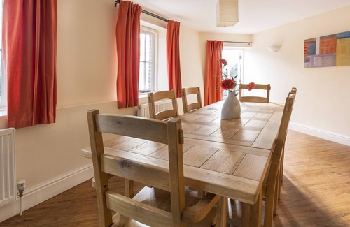 Littlebourne House | The Oast a beautiful Grade 11 listed, converted Oast on the old village green