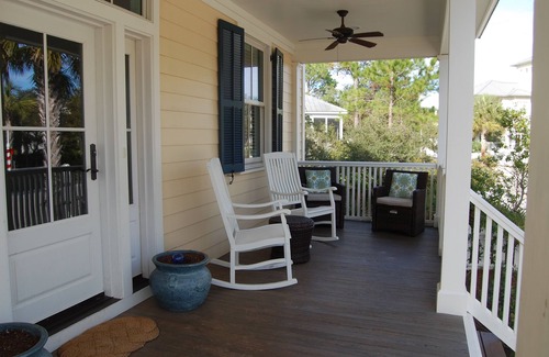Sunnyside House | "The Odyssea" - Carillon Beach - Beautiful Home Two Lots From Beach!