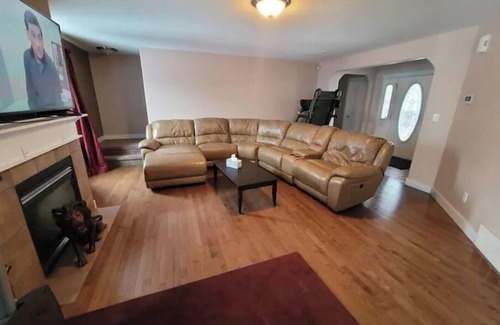 Timberlea House | The Oilsands Manor