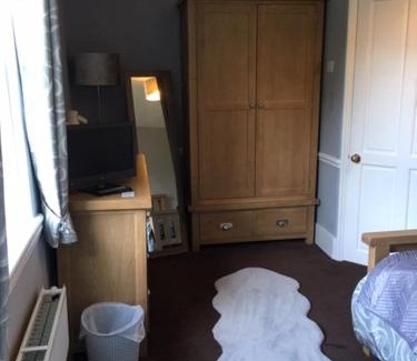 Chilham Bed & Breakfast | The Old Alma Inn Ltd
