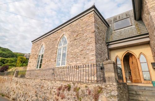 Dittisham House | The Old Chapel