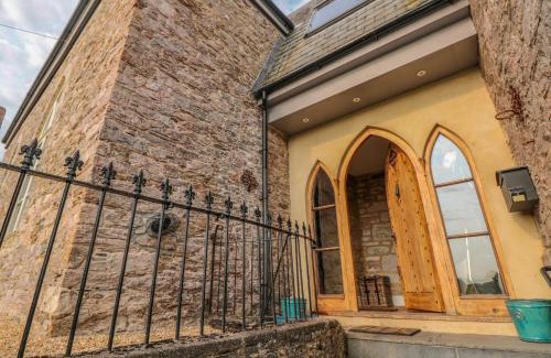 Dittisham House | The Old Chapel