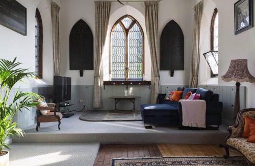 New Forest District House | The Old Church