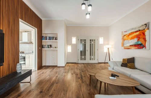 Shkoder Apartment | The Old-Clock Apartment
