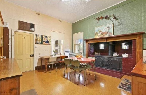 Great Alpine Valley Bed & Breakfast | The Old Ensay South Hotel