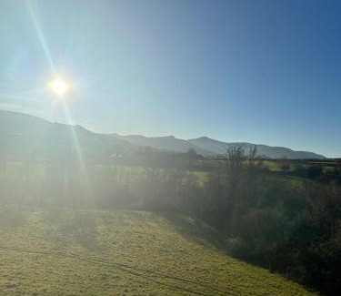 Llanhamlach Bed & Breakfast | The Old Ford inn