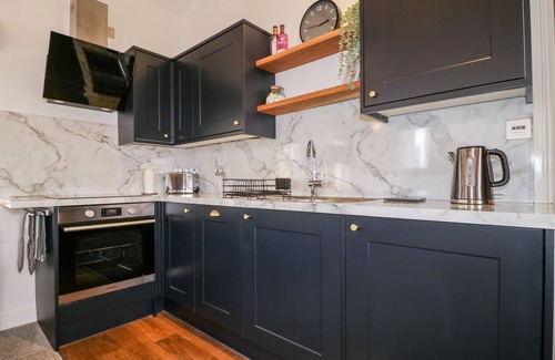 Keswick Cottage | THE OLD HAYLOFT, romantic in Keswick