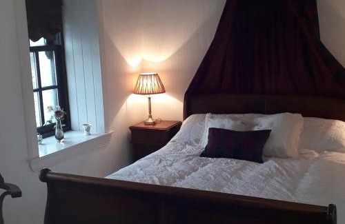 Arisaig Hotel | The Old Library & Lodge