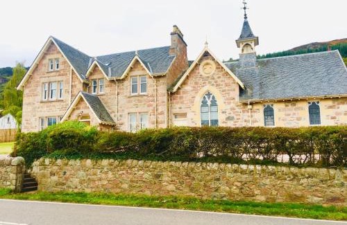 Lochend Villa | The Old Manse, Loch Ness (highland-escape)