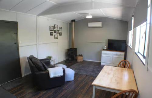 Kybunga Apartment | The Old School House BnB
