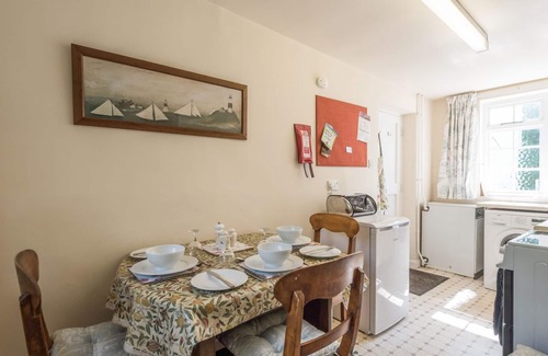 Bishops Castle Cottage | The Old Schoolhouse and Cottage