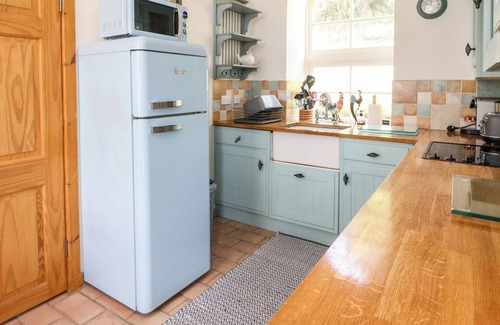 Mallaig House | THE OLD SCHOOLHOUSE, family friendly, with open fire in Mallaig