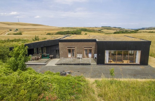 Ventnor Cottage | The Old Signal House - a cottage that sleeps 9 guests in 4 bedrooms