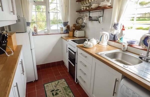 Bridport Cottage | THE OLD SMITHY, pet friendly, character holiday cottage in Dottery