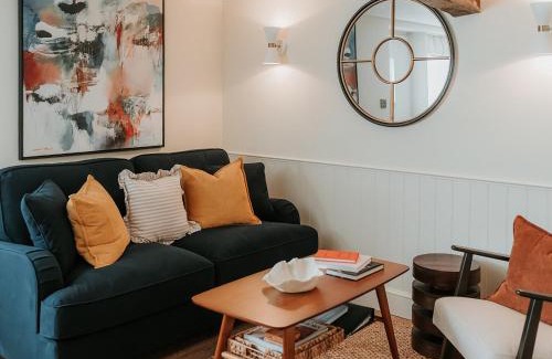 Tenterden House | The Old Stables- Uk44870
