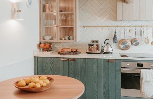 Tenterden House | The Old Stables- Uk44870