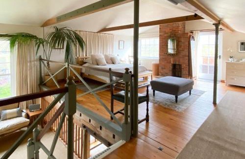 Bury St Edmunds House | The Old Steam Mill, luxury, spacious, beautiful grounds, stunning location