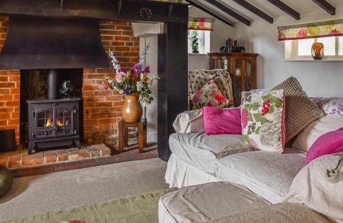 Hailsham House | The Old Thatch